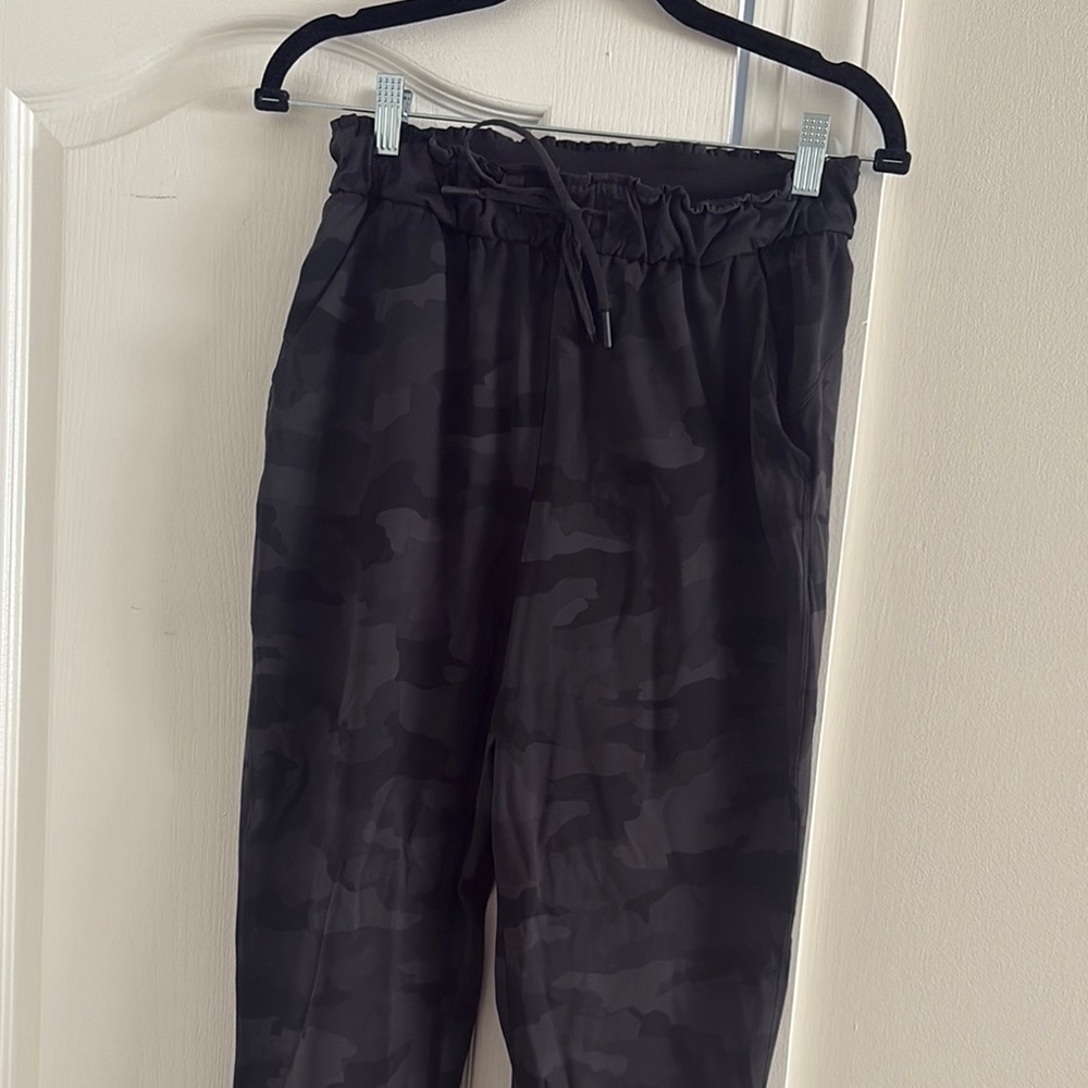 Lululemon Black Camouflage Jogger Pants